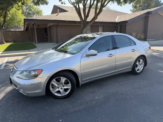 2005 Acura RL