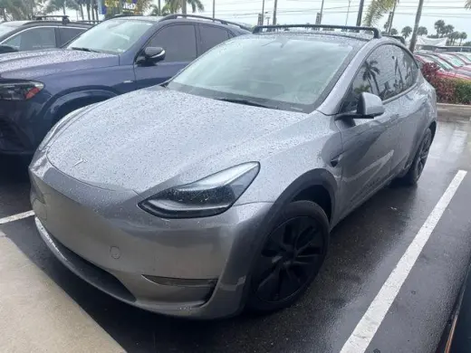 Tesla Model Y 2025 Tracción Integral Gran Autonomía de 4 puertas