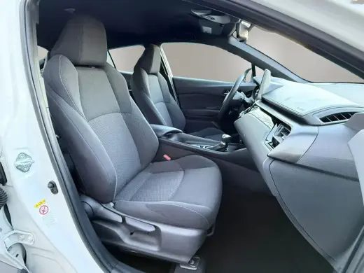 Toyota C-HR 2021 LE 4dr Crossover