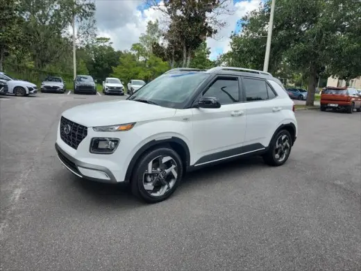 Hyundai VENUE 2026 SEL 4dr Crossover w/Two-Tone Roof