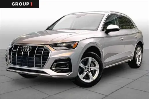 Audi Q5 2024 AWD quattro Premium 40 TFSI 4dr SUV