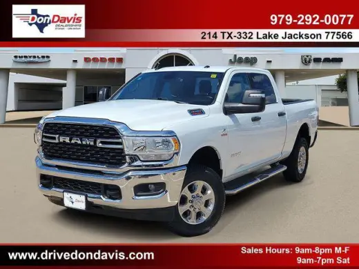 Ram 2500 2024 4x4 Big Horn Cabina Crew 4 puertas Bed 6.3 pies Camioneta