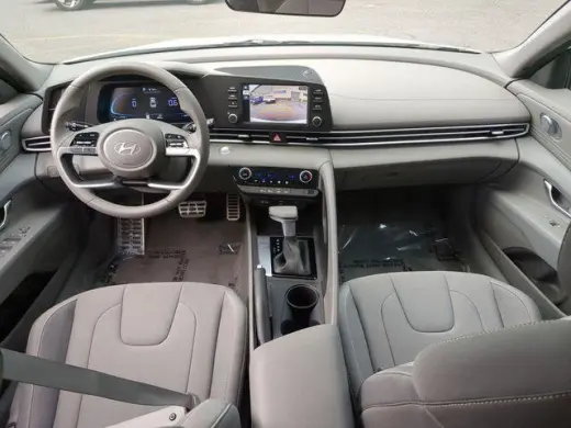 Hyundai ELANTRA 2026 SEL Sport 4dr Sedán