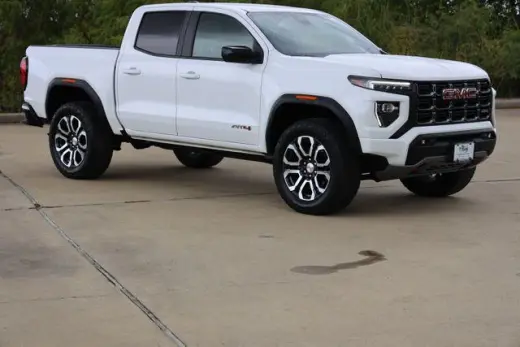 GMC Canyon 2024 4x4 AT4 4dr Crew Cab 5 ft. SB