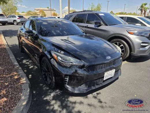 Kia Stinger 2018 Premium 4dr Sedán