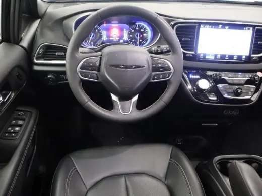 Chrysler Pacifica 2025 Select 4puertas Minivan