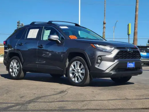 Toyota RAV4 2023 AWD XLE Premium 4dr SUV