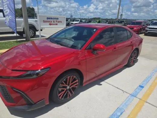 Toyota Camry 2026 SE Sedán de 4 puertas