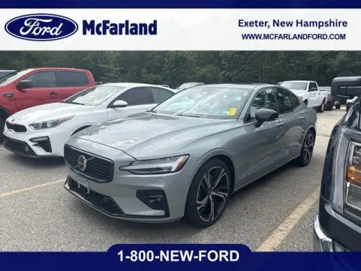 Sedán Volvo S60 2024 AWD B5 Plus Dark Theme de 4 puertas