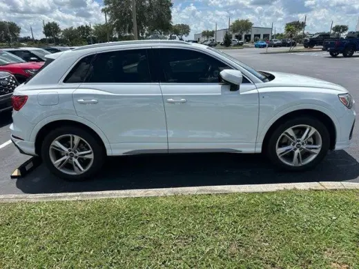 Audi Q3 2024 AWD quattro línea S Premium 45 TFSI SUV 4p