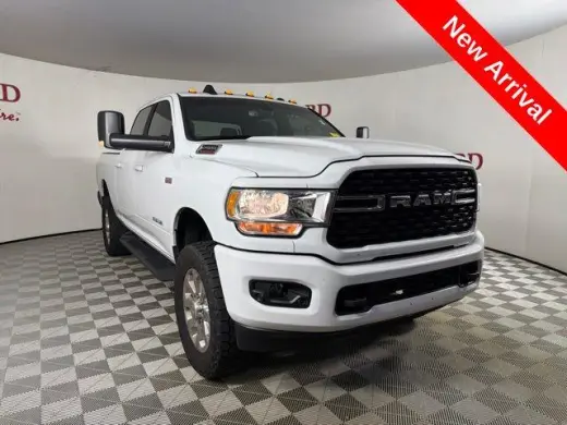 Ram 2500 2022 4x4 Big Horn 4p Puerta Lateral Cabina de Tripulacion 6.3 ft. SB Camion