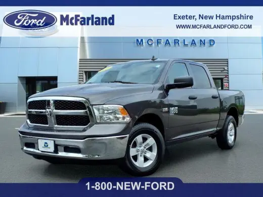 Ram 1500 Clásico 2023 4x4 Tradesman 4p Cabilla de Tripulante Est. 5.5 ft. SB Camioneta