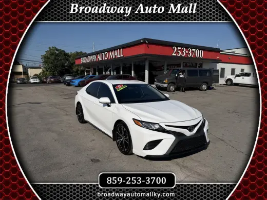 2019 Toyota Camry SE