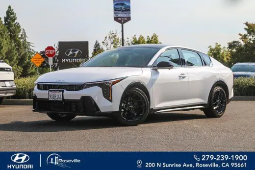 Kia K4 2025 GT-Line Turbo 4p Sedano