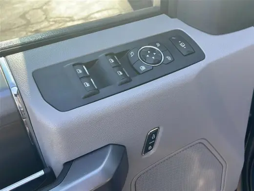 Ford F-250 Super Duty 2019 4x4 XLT 4dr Crew Cab 6.8 ft. SB Pickup