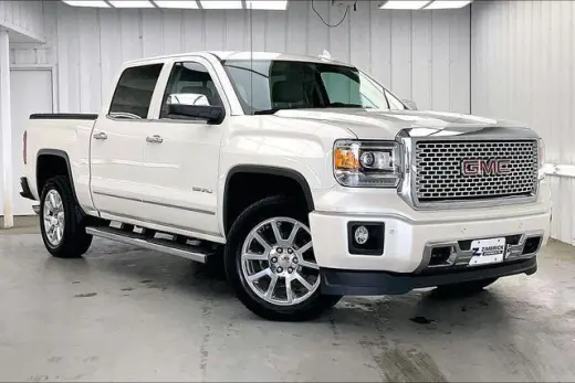 GMC Sierra 1500 2015 4x4 Denali 4dr Crew Cab 5.8 ft. SB