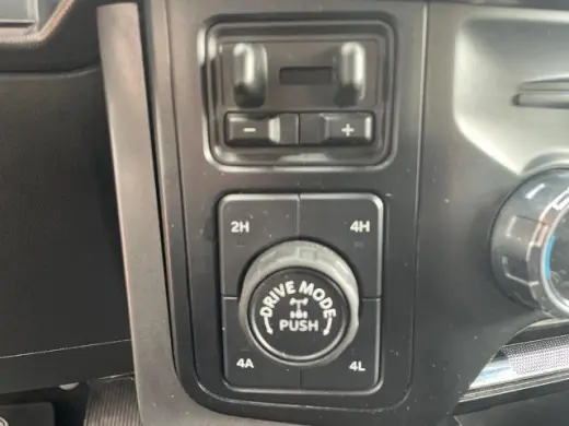 Ford F-150 2024 4x4 Lariat 4p SuperCab 5.5 ft. CB