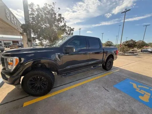Ford F-150 2023 4x4 XLT 4dr SuperCrew 5.5 ft. SB