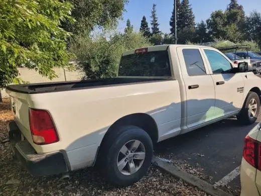Ram 1500 Classic 2022 4x2 Tradesman 4dr Quad Cab 6.3 ft. SB Pickup