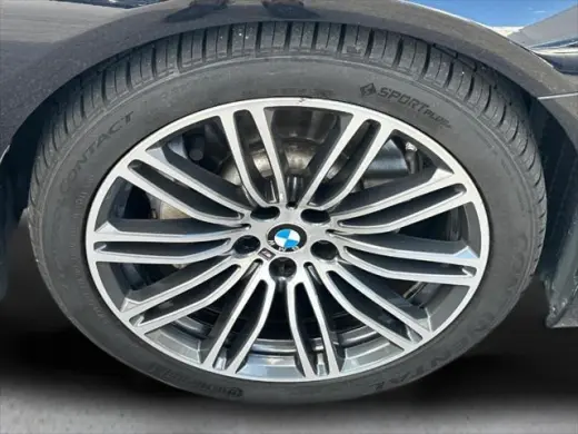Serie 5 BMW 2019 540i Sedán 4p