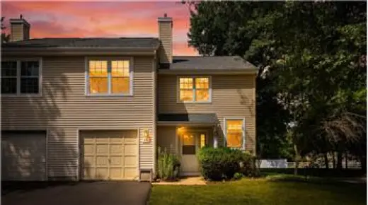 Rental property with 3 bedroom and 2.5 bathroom in Somerset