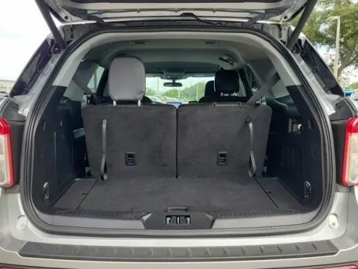 Ford Explorer 2023 XLT 4dr SUV