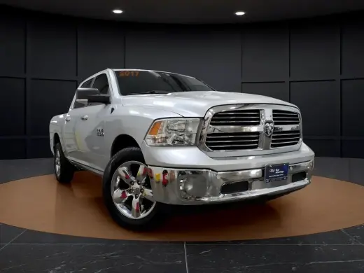Ram 1500 2017 4x4 SLT 4dr Crew Cab 5.5 ft. SB Pickup