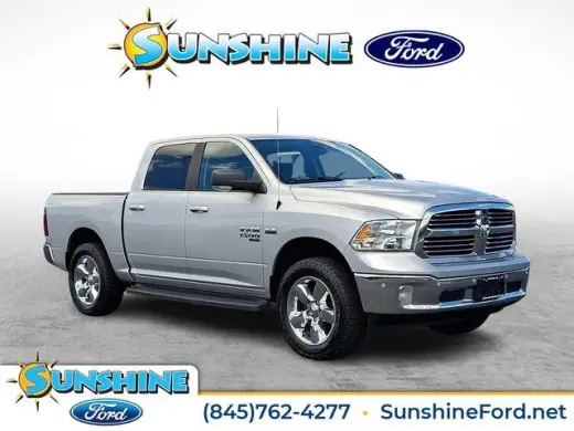 Ram 1500 Classic 2019 4x4 SLT 4dr Crew Cab 5.5 ft. SB Pickup