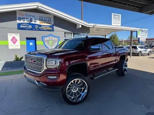 2017 GMC Sierra 1500 4WD Crew Cab 143.5" Denali