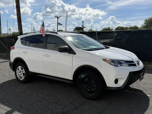 2013 Toyota RAV4 AWD 4dr LE (Natl)