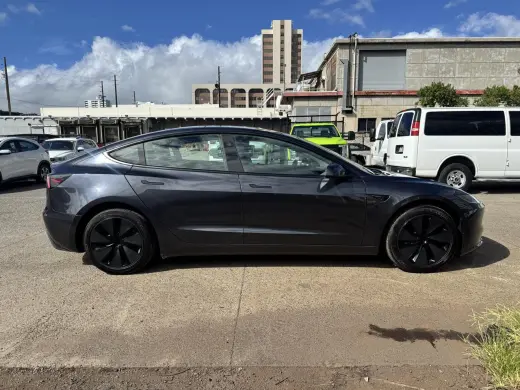 2025 Tesla Model 3 Long Range RWD