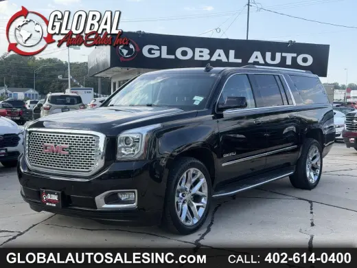 2017 GMC Yukon XL Denali 4WD
