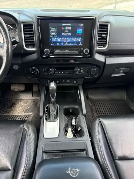 2022 Nissan Frontier Crew Cab SV 4x4
