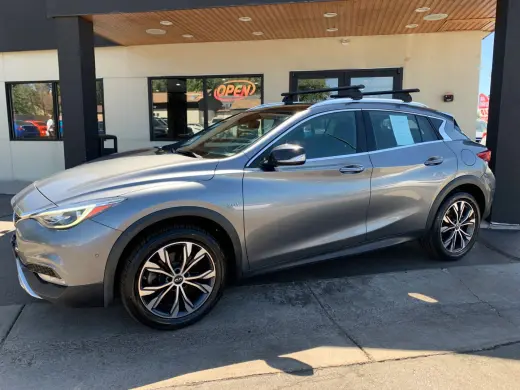 2017 Infiniti QX30