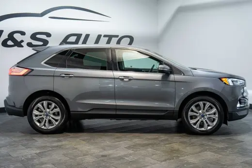 2022 Ford Edge