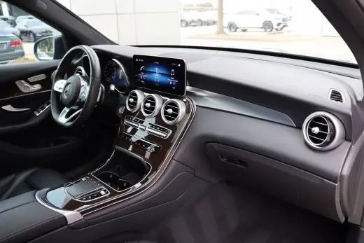 2021 Mercedes-Benz GLC 300