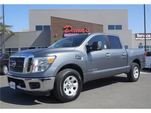 2017 Nissan Titan
