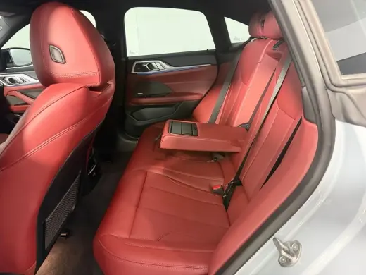 2024 BMW i4