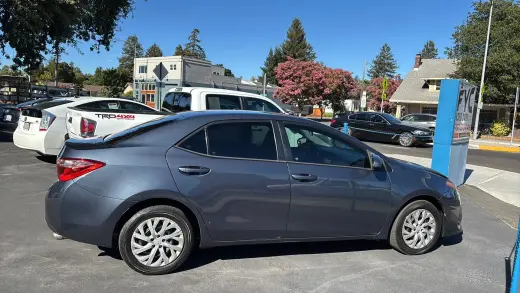 2018 TOYOTA COROLLA