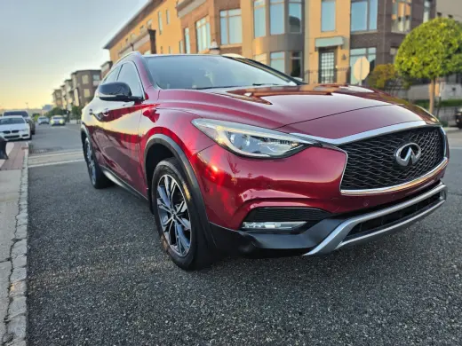 2017 Infiniti QX30