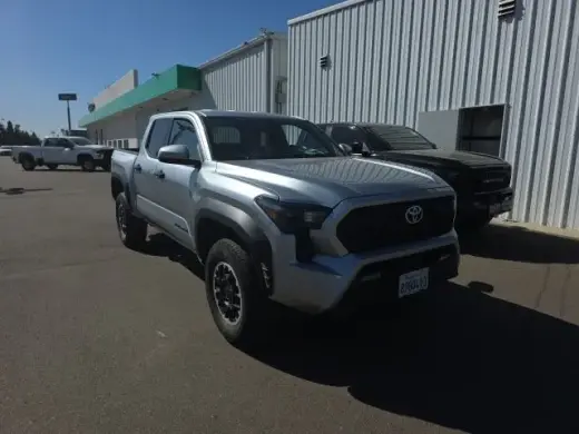 Toyota Tacoma 2024 4x4 TRD Todo Terreno 4p Doble Cabina 6.1 pies LB