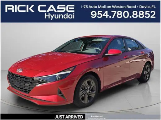 Hyundai ELANTRA 2023 SEL 4p Sedan