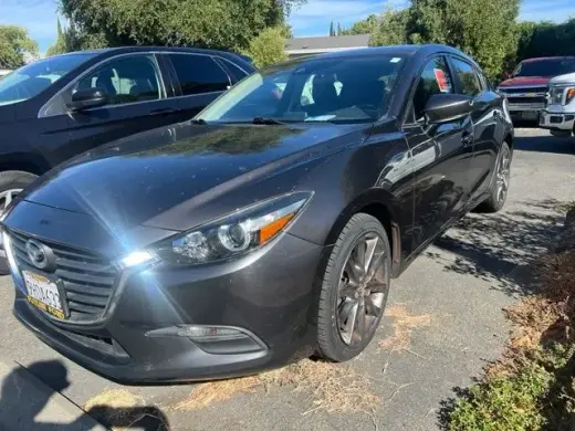 Mazda Mazda3 2018 Touring 4 puertas Hatchback 6M