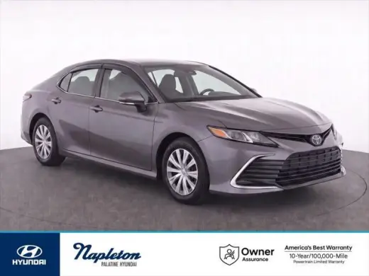 Toyota Camry Hybrid 2023 LE 4p Sedano