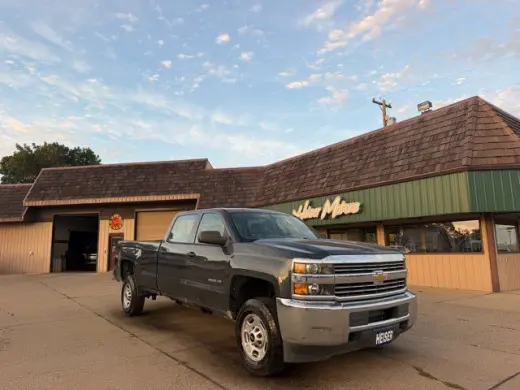 2017 Chevrolet Silverado 2500HD ONLY 29,000 Miles