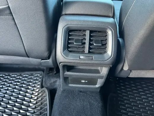 Volkswagen Taos 2022 SE 4p SUV