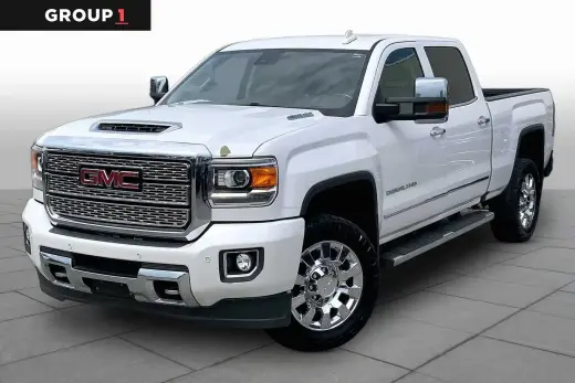 GMC Sierra 2500HD 2019 4x4 Denali 4dr Crew Cab SB
