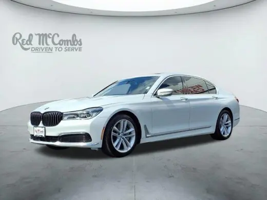 BMW Serie 7 2019 750i 4p Sedan