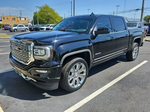 GMC Sierra 1500 2017 4x4 Denali 4dr Crew Cab 6.5 ft. SB