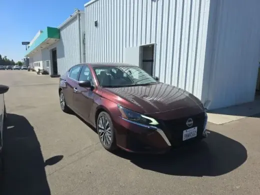 Nissan Altima 2025 2.5 SV 4dr Sedán